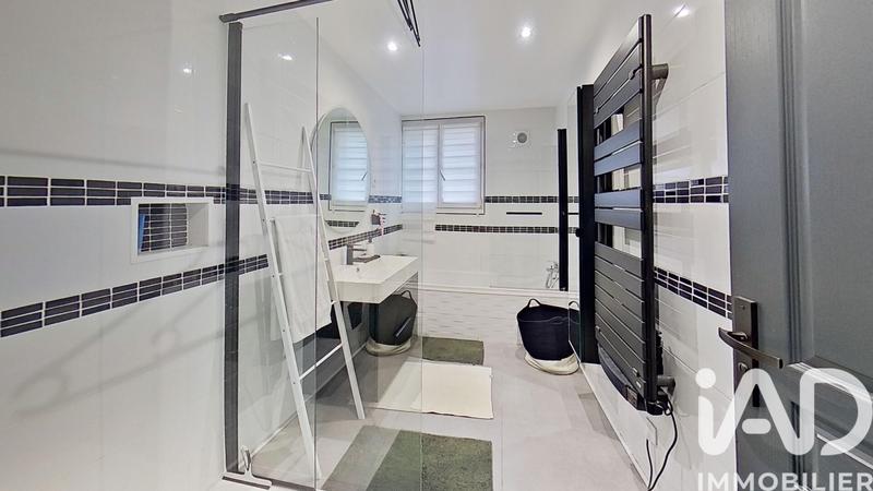 Maison - 134 m² - 5 pièces