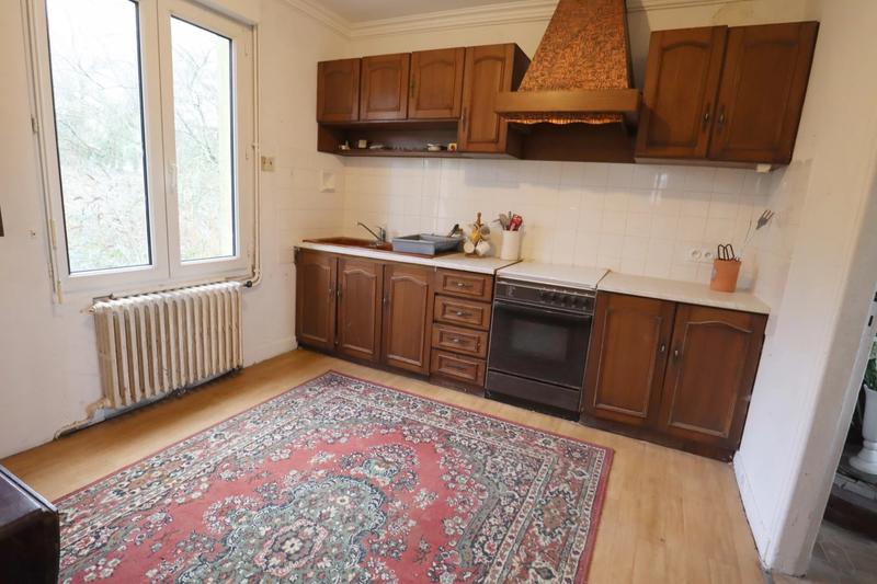 Maison - 111 m² - 7 pièces