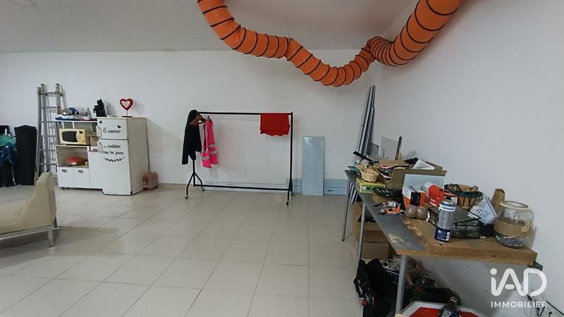 Local commercial - 413 m²