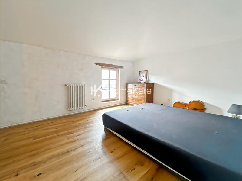 Maison - 435 m² - 10 pièces