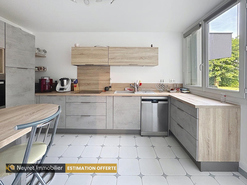 Appartement - 89 m² - 4 pièces