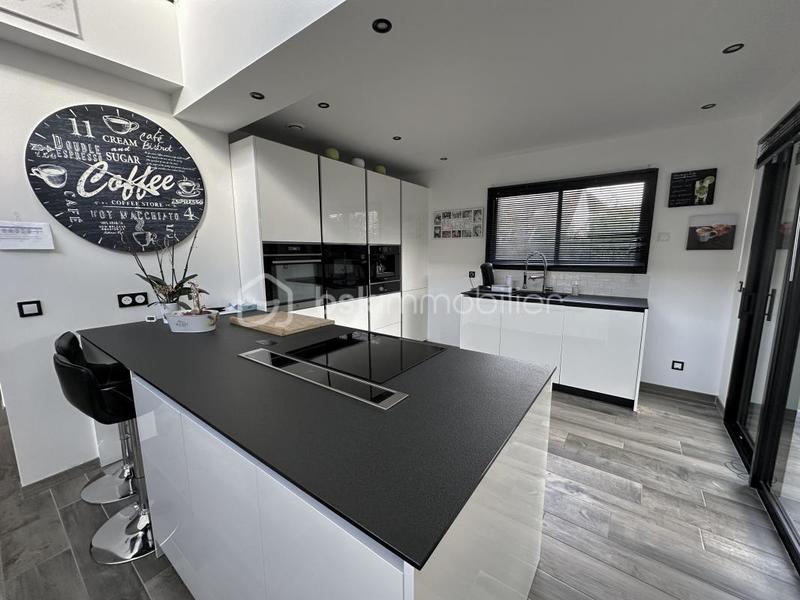 Maison d'architecte - 140 m² - 6 pièces