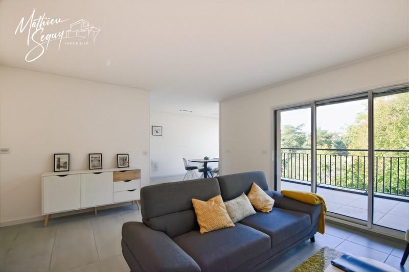 Appartement - 82 m² - 4 pièces