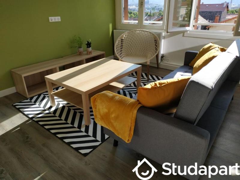 Chambre - 12 m² - 1 pièce