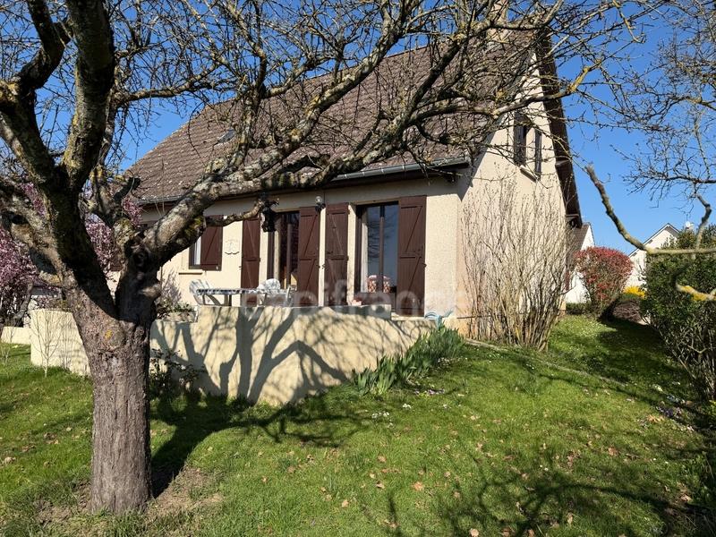 Maison - 141 m² - 7 pièces