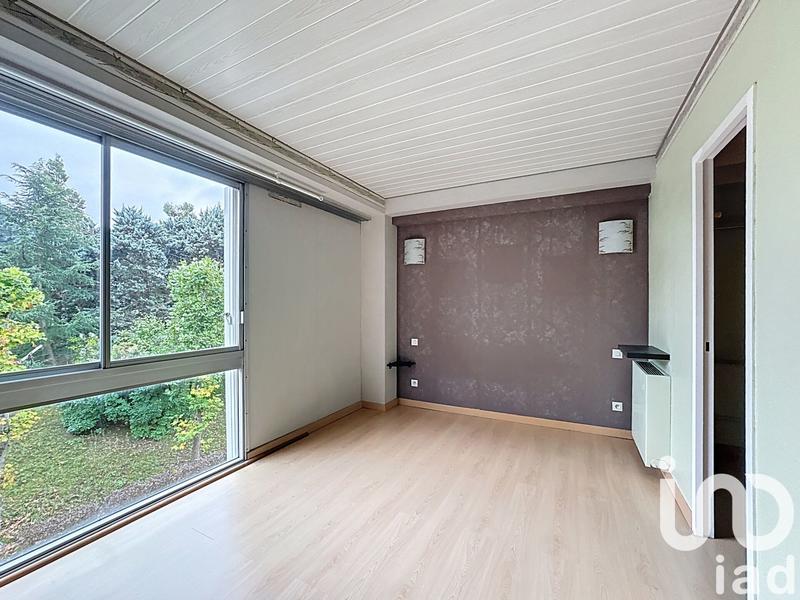 Appartement - 99 m² - 5 pièces