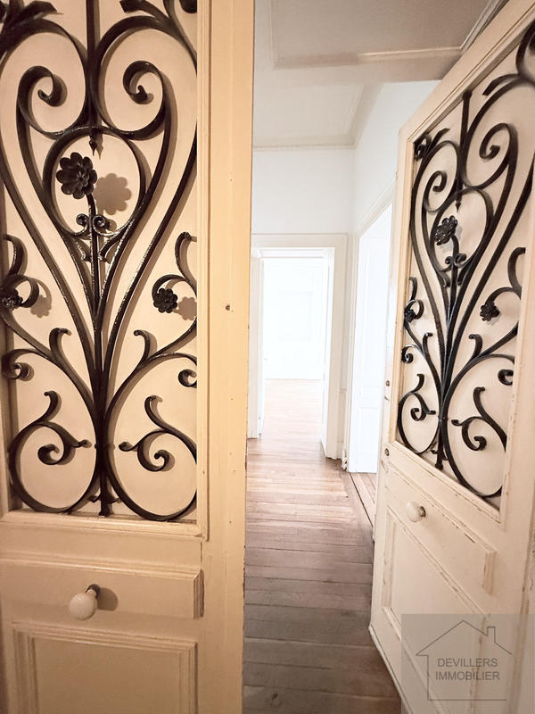 Appartement - 148 m² - 6 pièces