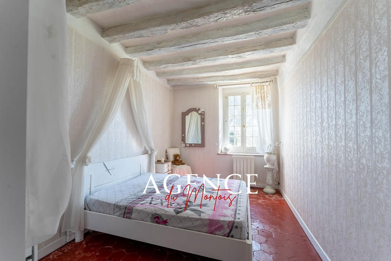 Maison - 189 m² - 5 pièces