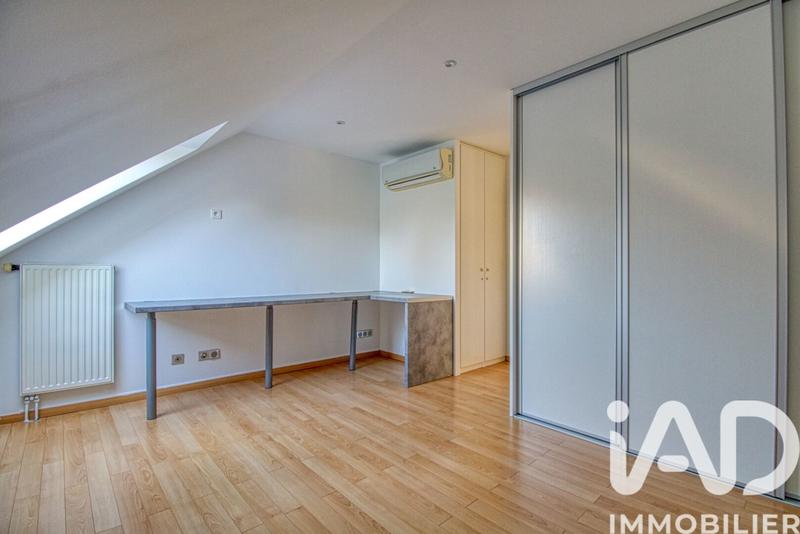 Maison - 171 m² - 6 pièces