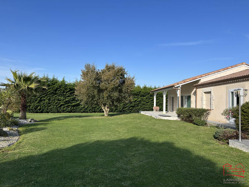 Maison contemporaine - 220 m² - 7 pièces