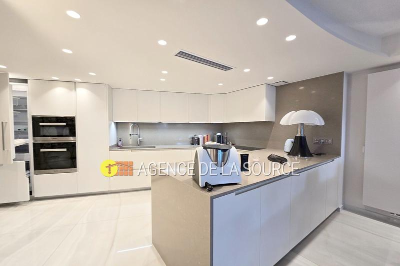 Appartement - 135 m² - 5 pièces