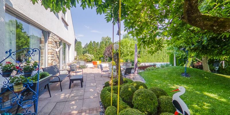 Maison - 262 m² - 8 pièces