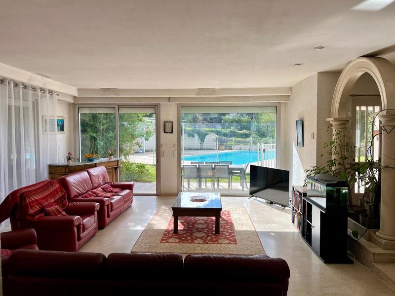 Maison d'architecte - 210 m² - 6 pièces