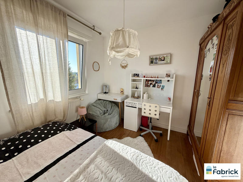 Appartement - 86 m² - 4 pièces