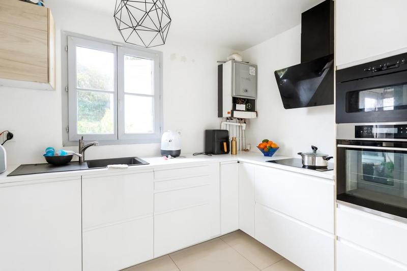 Maison - 95 m² - 5 pièces