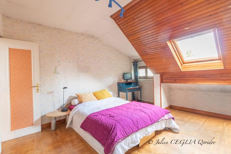 Maison traditionnelle - 175 m² - 7 pièces