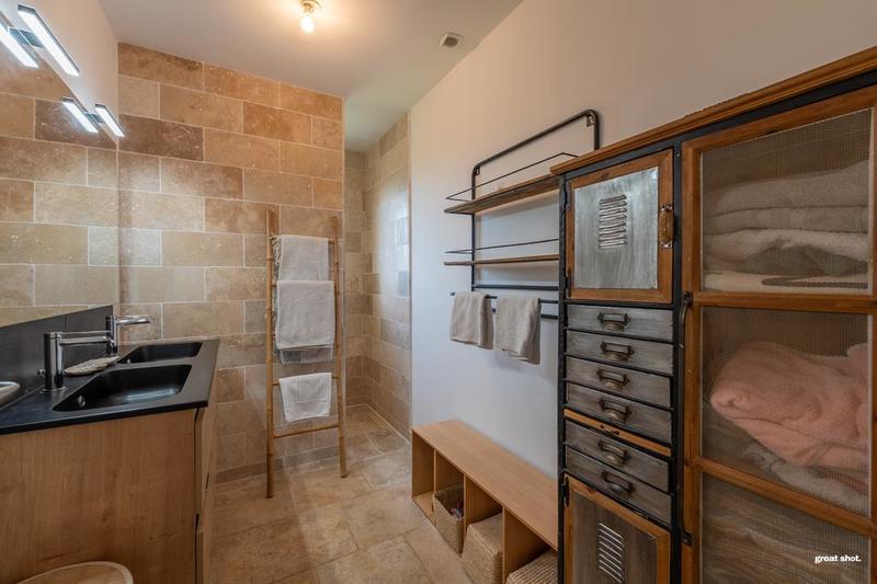 Maison - 180 m² - 5 pièces