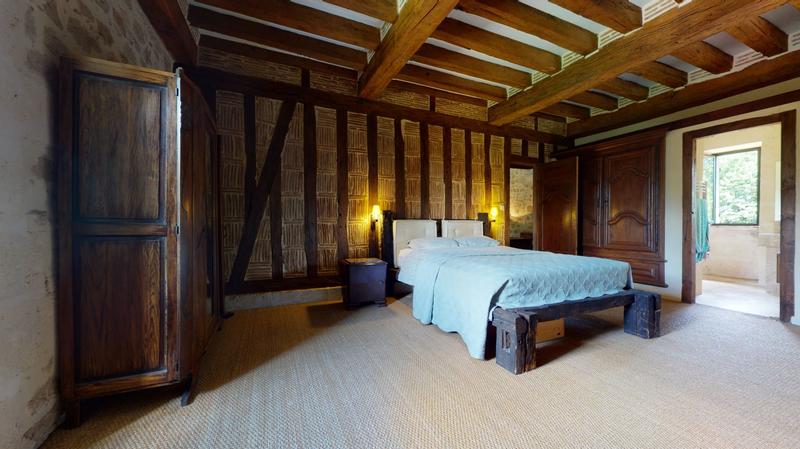 Maison traditionnelle - 517 m² - 10 pièces