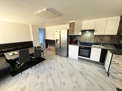 Appartement - 49 m² - 3 pièces