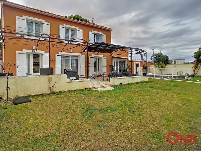 Maison - 192 m² - 4 pièces