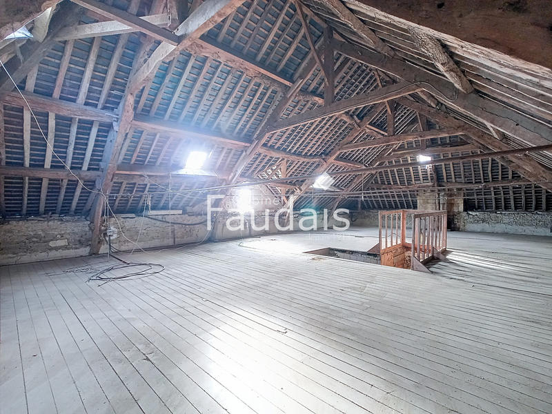 Maison - 202 m² - 11 pièces