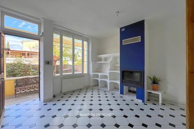 Maison - 113 m² - 7 pièces
