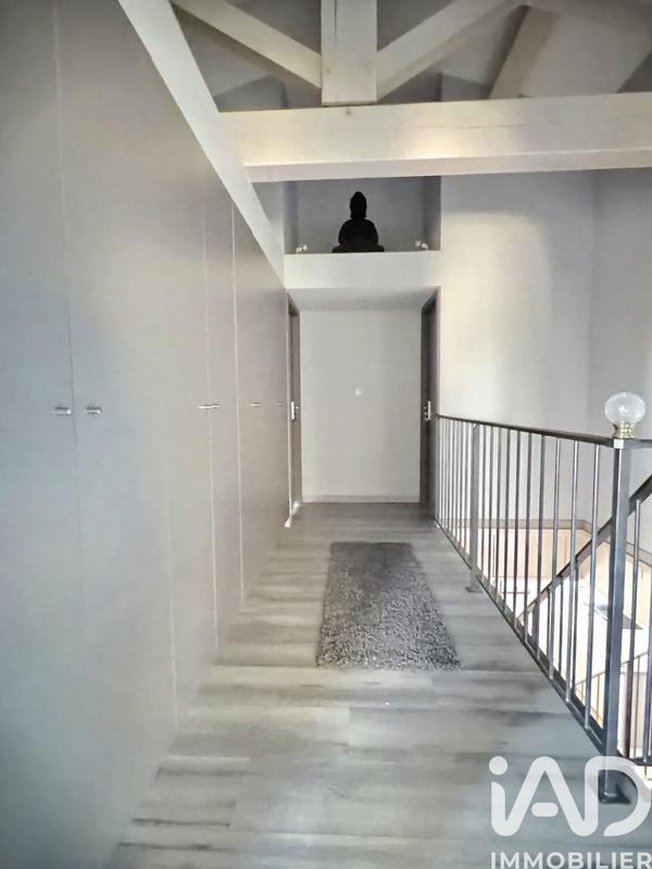 Maison - 305 m² - 10 pièces