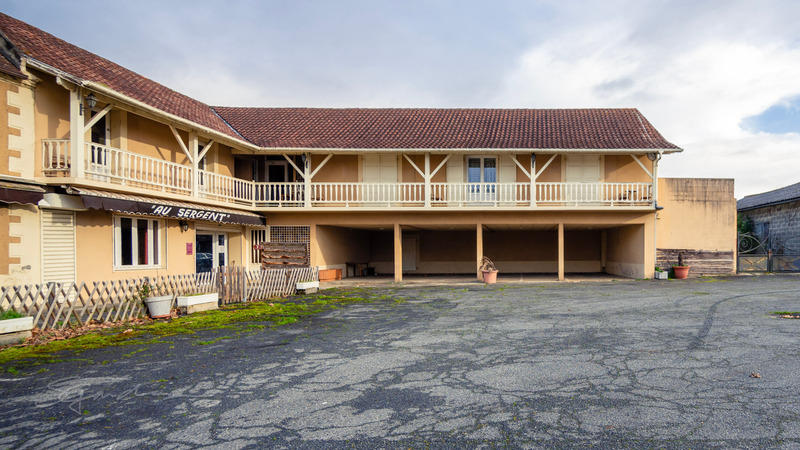 Immeuble - 443 m² - 18 pièces