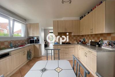 Maison - 105 m² - 4 pièces