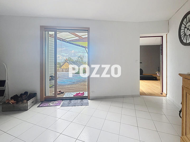 Maison - 202 m² - 7 pièces