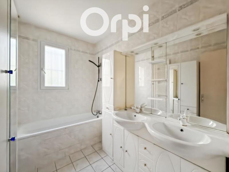 Maison - 135 m² - 7 pièces