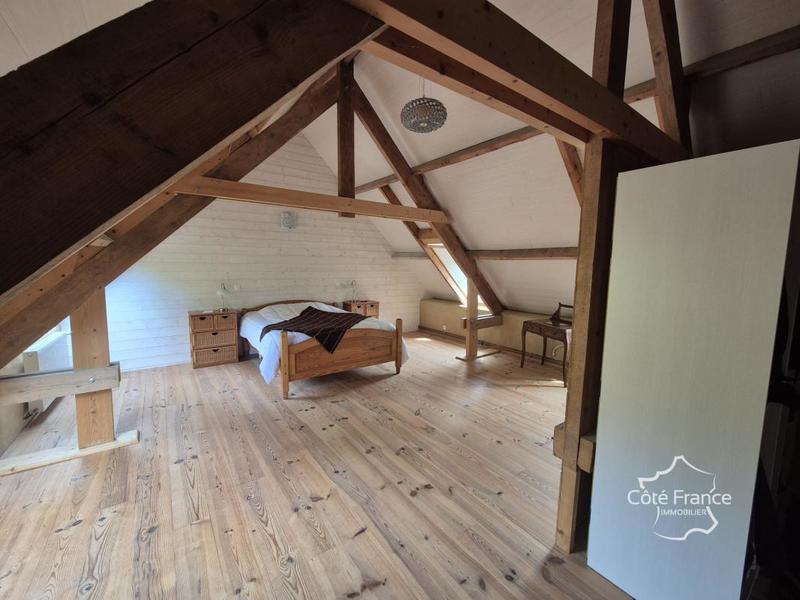 Manoir - 252 m² - 7 pièces