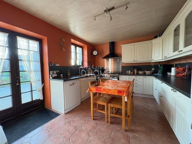 Maison en pierre - 140 m² - 5 pièces