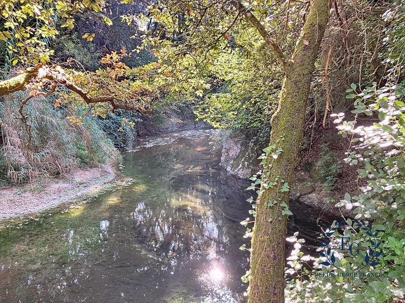 Maison traditionnelle - 179 m² - 6 pièces