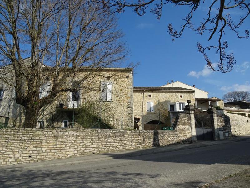 Maison de village - 225 m² - 12 pièces
