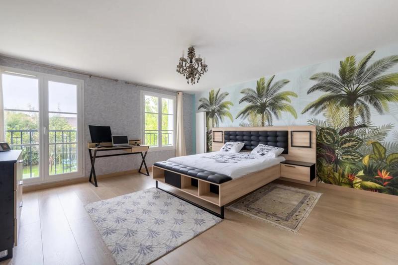 Maison - 199 m² - 7 pièces