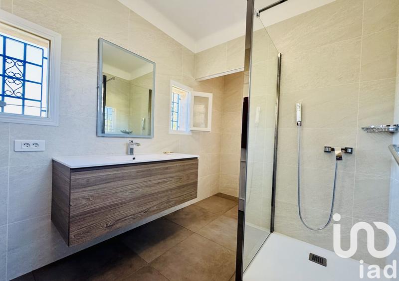 Maison - 350 m² - 8 pièces