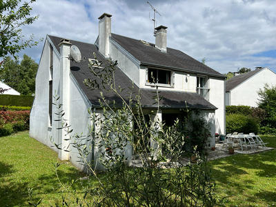 Maison - 174 m² - 6 pièces