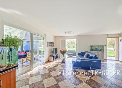 Maison - 137 m² - 5 pièces