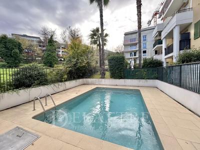 Appartement - 57 m² - 3 pièces