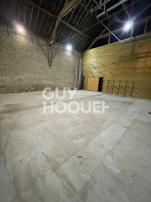 Local d'activité / Entrepôt - 150 m²