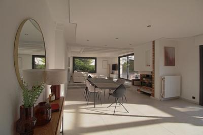 Maison d'architecte - 244 m² - 8 pièces