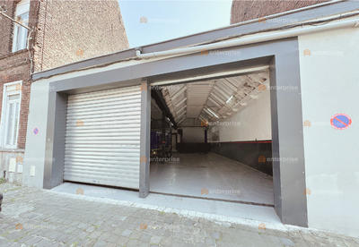 Local d'activité / Entrepôt - 144 m²