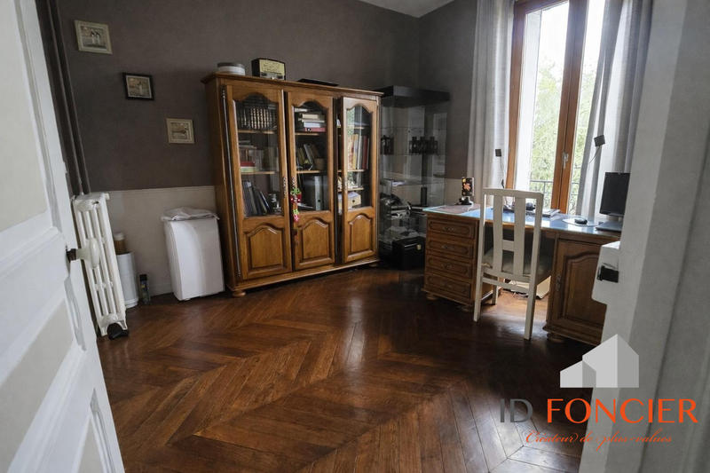 Maison - 135 m² - 6 pièces