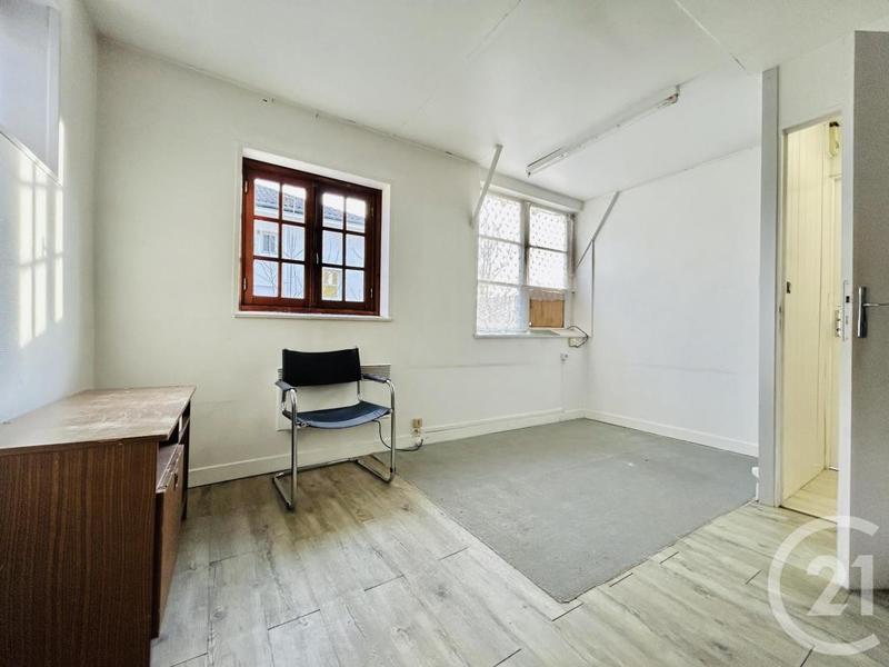 Maison de ville - 334 m² - 21 pièces