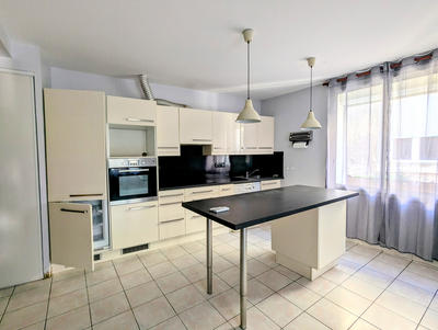 Maison - 74 m² - 4 pièces