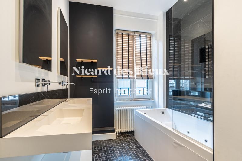 Maison ancienne - 168 m² - 7 pièces