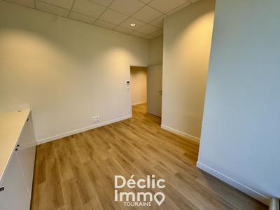 Bureau - 14 m² - 1 pièce