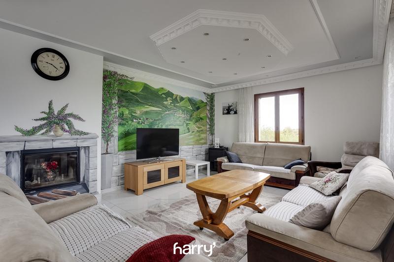 Maison - 174 m² - 7 pièces