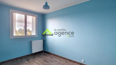 Appartement - 70 m² - 4 pièces